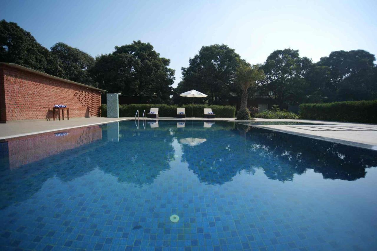 Mango Tree Resorts Siyana Εξωτερικό φωτογραφία